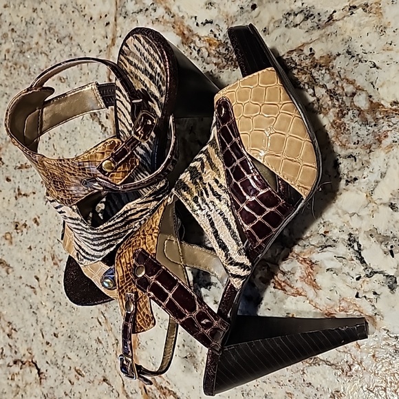 BKE Heels - Picture 2 of 7